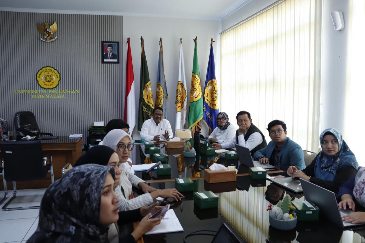 Rapat koordinasi persiapan KKN Tahun Akademik 2025/2026